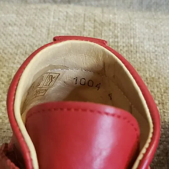 Pom Pom Beginners 6 Scallops Red Baby Leather Size 23 Danish Design Soft Durable - Picture 6 of 9